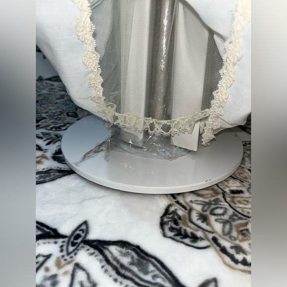 Flora Bride Classic Doll, Porcelain Bride Of The Century 1900s by Ellen Williams - Picture 16 of 17